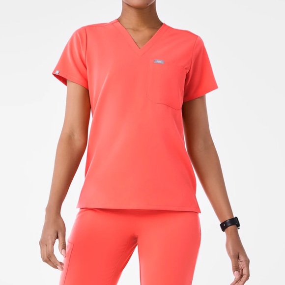 Figs Technical Collection Coral Scrubs - Picture 10 of 10